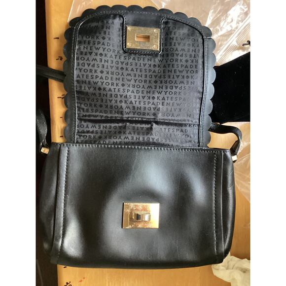 2634 Kate Spade Jasmin Maple Crossbody Bag w/Scalloped Edges Black 10" x 7" x 3" - Picture 2 of 10